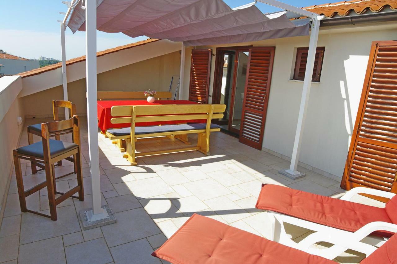 Apartments Cezar Vinkuran Exterior photo